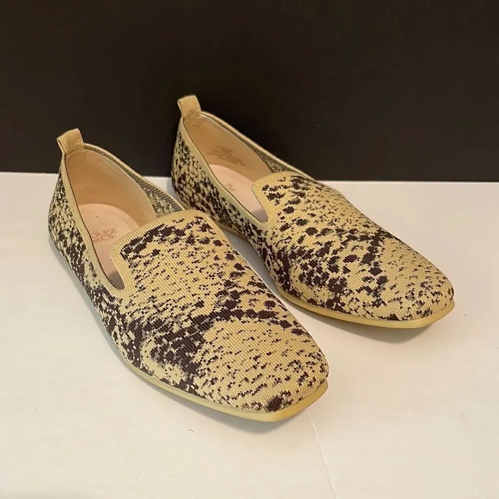 Louise et Cie Washable Knit Pointed Toe Flats